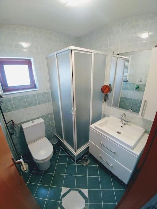 Casa Farmak - 4 Bedroom Lux Apartment With Infinity Pool & Lake View Ohrid Exterior foto