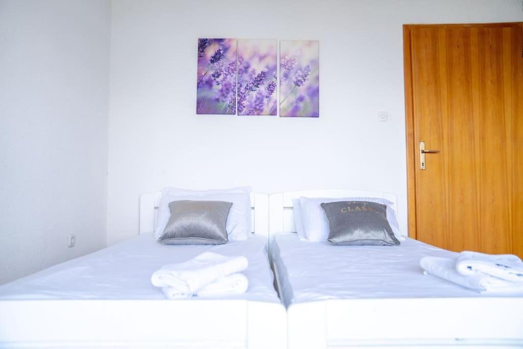 Casa Farmak - 4 Bedroom Lux Apartment With Infinity Pool & Lake View Ohrid Exterior foto
