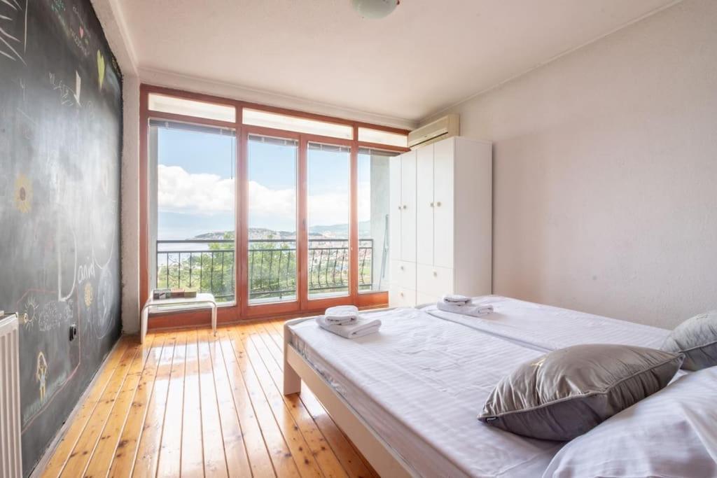 Casa Farmak - 4 Bedroom Lux Apartment With Infinity Pool & Lake View Ohrid Exterior foto